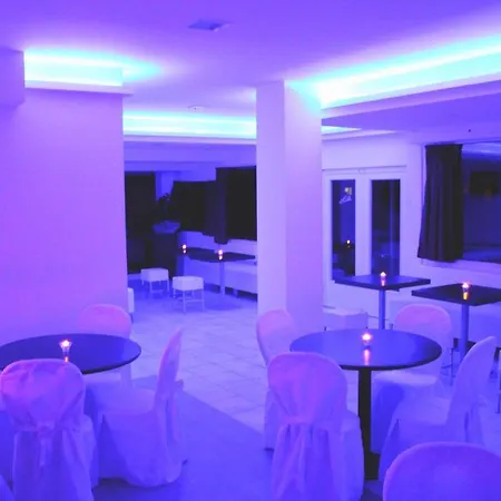 Carillon Hotel
