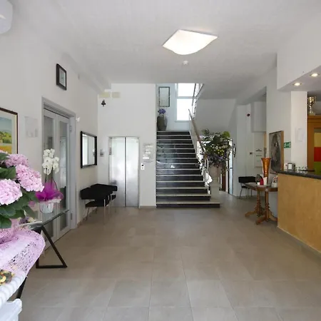 Carillon 3* Bellaria-Igea Marina