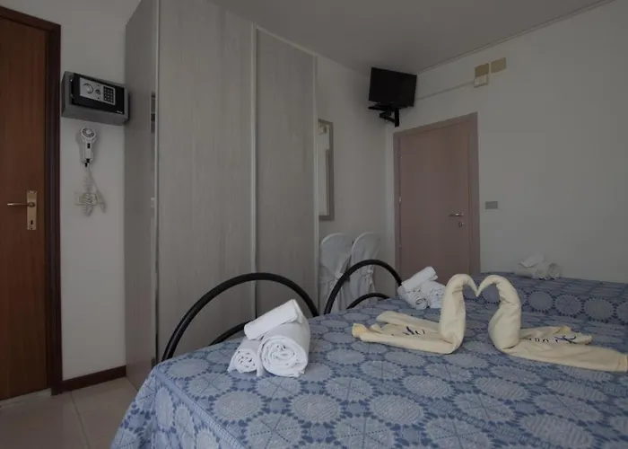 Carillon Hotel 3*