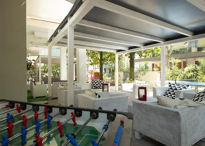 Carillon Hotel