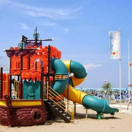 Carillon Hotel 3*