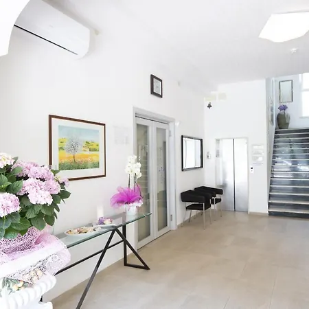 Carillon 3* 벨레지아아지마리나