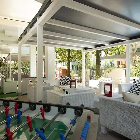 Carillon Hotel